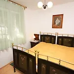 Appartamento Family Friendly Seaside Arbanija, Ciovo - 5220