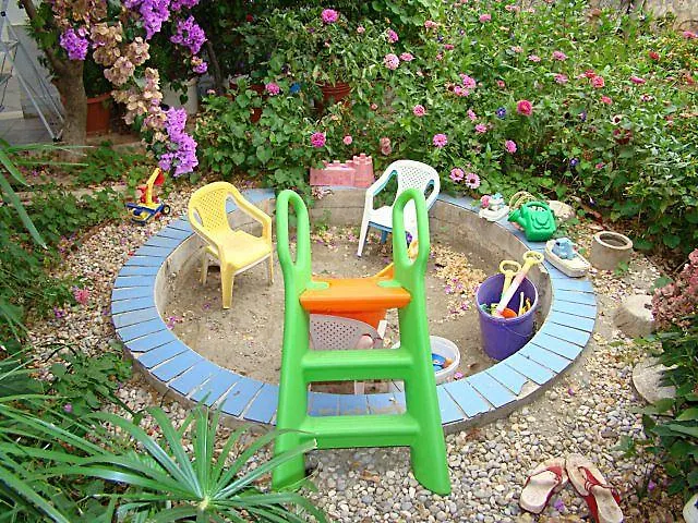 Family Friendly Seaside Arbanija, Ciovo - 5220 Apartament