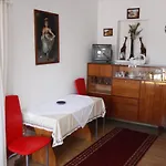 Family Friendly Seaside Arbanija, Ciovo - 5220 Apartamento Trogir