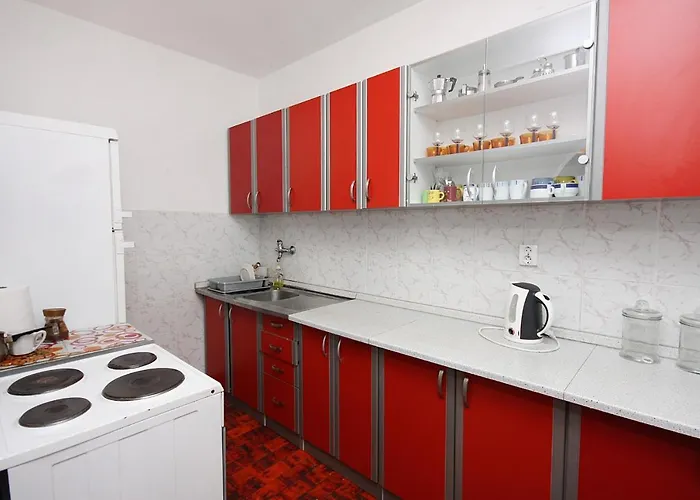 شقة Family Friendly Seaside Arbanija, Ciovo - 5220 *