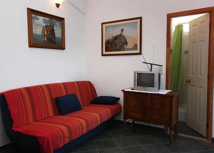 شقة Family Friendly Seaside Arbanija, Ciovo - 5220