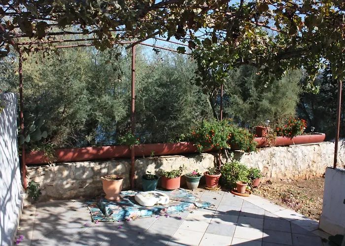 Family Friendly Seaside Arbanija, Ciovo - 5220 * Trogir